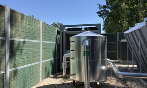 Noistop Lärmschutzwände reduzieren Lärm von Wärmepumpen und Industrieanlagen.